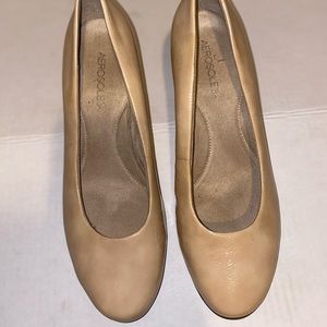 Aerosoles tan heels